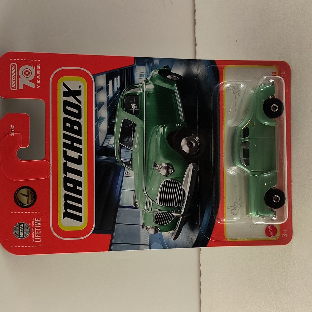 Matchbox 1941 Plymouth Coupe shipping protector d12